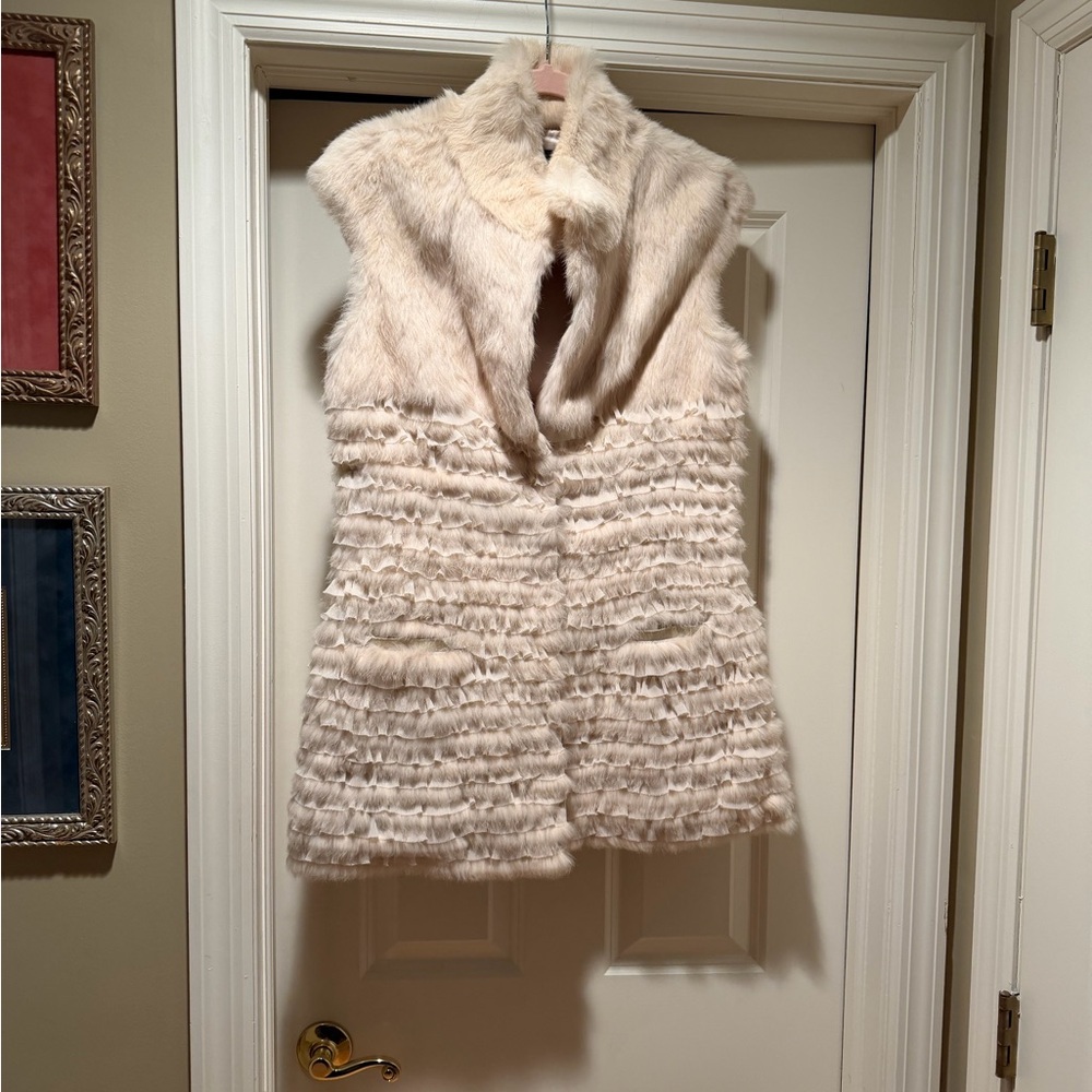 Chic Cream Geniuine Rabbit Fur Vest